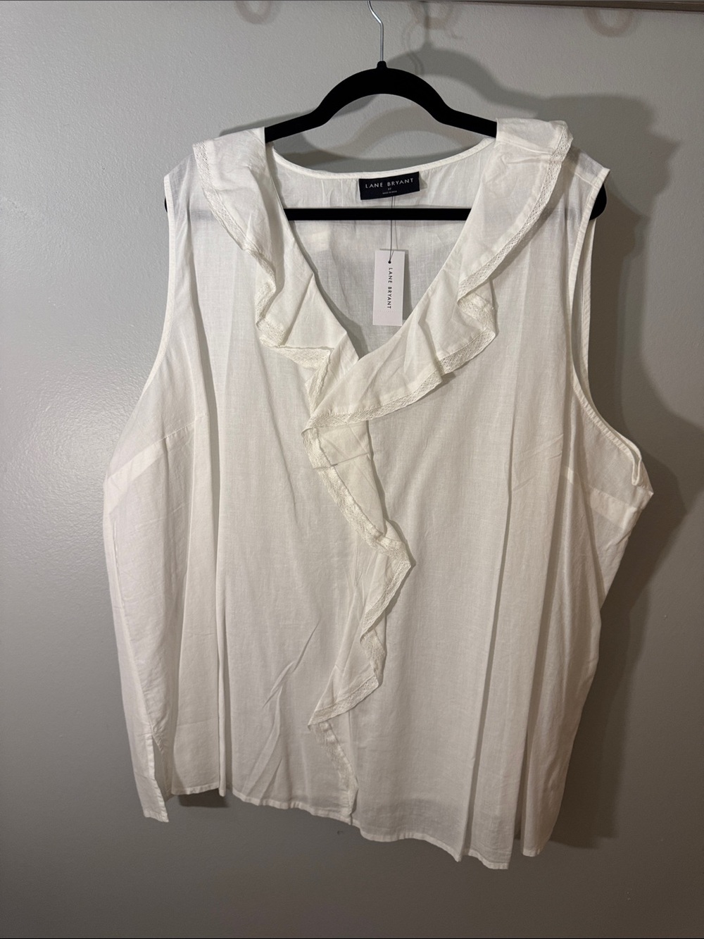 Lane Bryant Cream Ruffle V-Neck Sleeveless Top